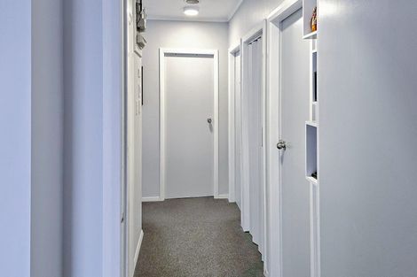 Photo of property in 5 Hay Street, Naenae, Lower Hutt, 5011