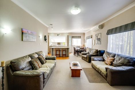 Photo of property in 238c Warwick Road, Mayfair, Hastings, 4122