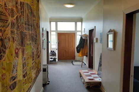 Photo of property in 20 Athol Place, Ravensbourne, Dunedin, 9022