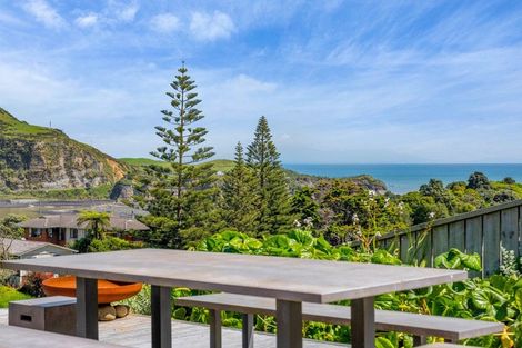 Photo of property in 69 North Street, Mokau, 4376