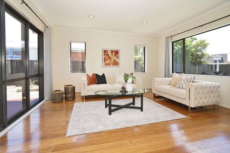 Photo of property in 8 Berkley Avenue, Hillcrest, Hamilton, 3216