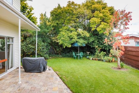 Photo of property in 5 Anaru Place, Awapuni, Palmerston North, 4412