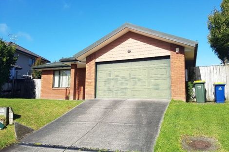 Photo of property in 2/8 Tobruk Crescent, Milford, Auckland, 0620