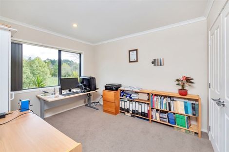 Photo of property in 68 Brookwood Drive, Henderson, Auckland, 0612