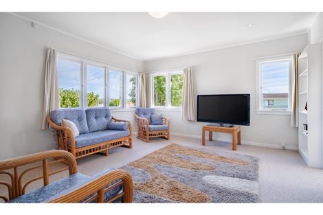 Photo of property in 43 Rogan Street, Mount Roskill, Auckland, 1041