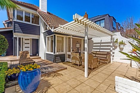Photo of property in 31 Milford Road, Milford, Auckland, 0620