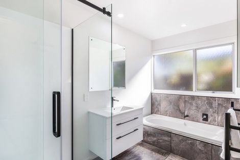 Photo of property in 26 Hinekura Avenue, Taupo, 3330