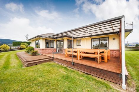 Photo of property in 32 Stoneleigh Lane, Aokautere, Palmerston North, 4471