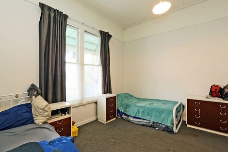 Photo of property in 402 Avenue Road West, Hastings, 4122