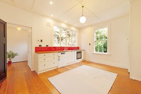 Photo of property in 13 Cave Road, Houghton Bay, Wellington, 6023