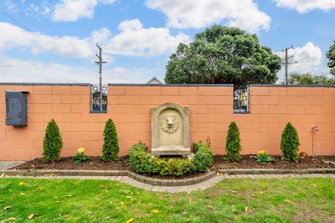 Photo of property in 57 Oroua Street, Eastbourne, Lower Hutt, 5013