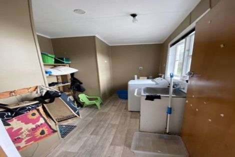 Photo of property in 214 Bridge Street, Eltham, 4322