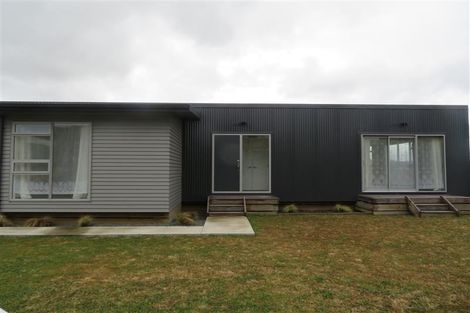 Photo of property in 90 Sunstone Crescent, Timberlea, Upper Hutt, 5018