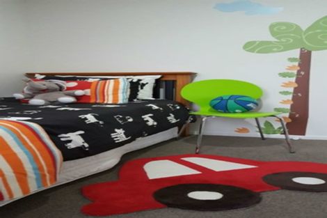 Photo of property in 18 Bill Miller Drive, Papamoa, 3118