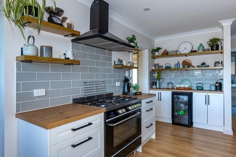 Photo of property in 1 Campbell Street, Geraldine, 7930