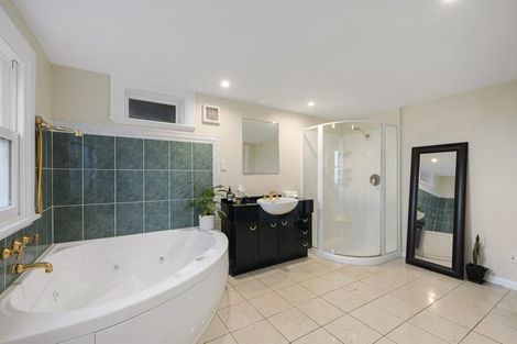 Photo of property in 36 Mornington Road, Brooklyn, Wellington, 6021