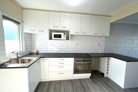 Photo of property in 9/1 Glen Road, Browns Bay, Auckland, 0630