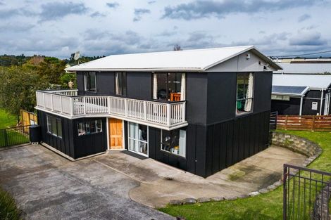 Photo of property in 34 Matua Road, Huapai, Kumeu, 0810