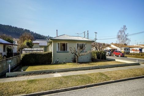 Photo of property in 10 Whitby Street, Clyde, 9330