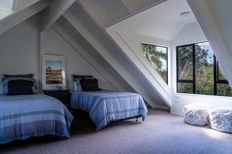 Photo of property in 211 Schnapper Rock Road, Schnapper Rock, Auckland, 0632