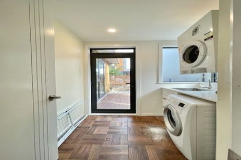 Photo of property in 90a Khandallah Road, Khandallah, Wellington, 6035