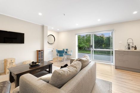 Photo of property in 16 Langford Place, Dairy Flat, Albany, 0792