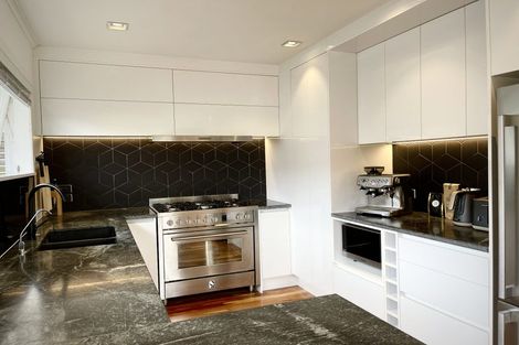 Photo of property in 1/894 East Coast Road, Northcross, Auckland, 0630