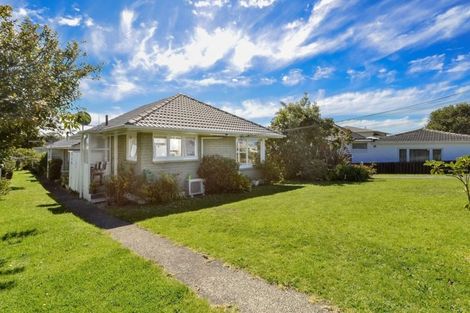 Photo of property in 1/13 Otakau Road, Milford, Auckland, 0620