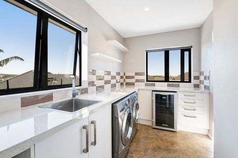 Photo of property in 105 Alec Craig Way, Gulf Harbour, Whangaparaoa, 0930