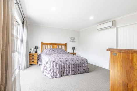 Photo of property in 7a Awatea Terrace, Hokowhitu, Palmerston North, 4410