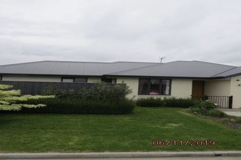 Photo of property in 33 Riverview Road, Rangiora, 7400