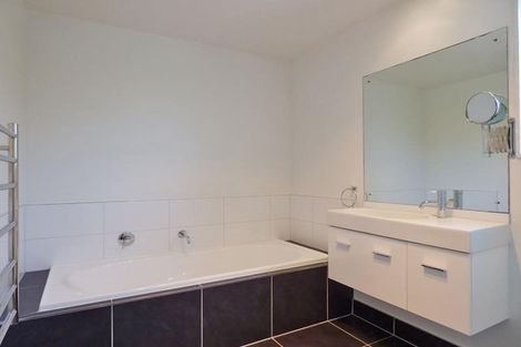 Photo of property in 76 Alverston Street, Waterview, Auckland, 1026