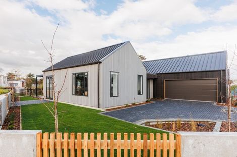 Photo of property in 1 Te Ara Lane, Hokowhitu, Palmerston North, 4410