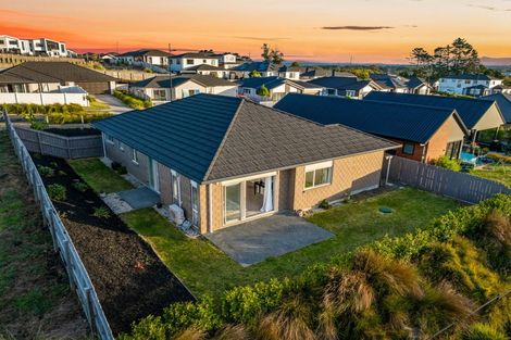 Photo of property in 9 Jeroboam Loop, Kumeu, 0810