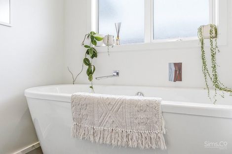 Photo of property in 9 Simon Street, Tawhero, Whanganui, 4501