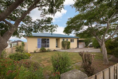 Photo of property in 7 Forth Terrace, Roslyn, Palmerston North, 4414