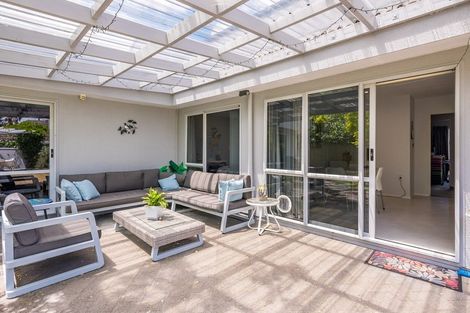 Photo of property in 2 Tainui Street, Raumati Beach, Paraparaumu, 5032