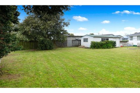 Photo of property in 97 Bruce Mclaren Road, Henderson, Auckland, 0612