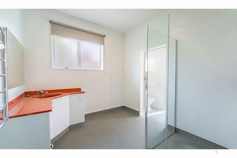 Photo of property in 60 Timaru Road, Waimate, 7924