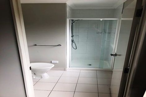 Photo of property in 9 Pooks Road, Ranui, Auckland, 0612