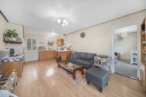 Photo of property in 15 Burnby Place, Te Anau, 9679