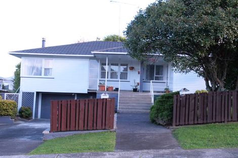 Photo of property in 10b Pegler Drive, Howick, Auckland, 2014