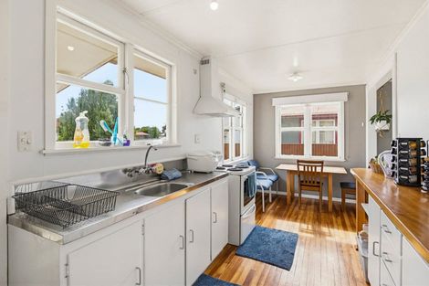 Photo of property in 14 William Street, Levin, 5510