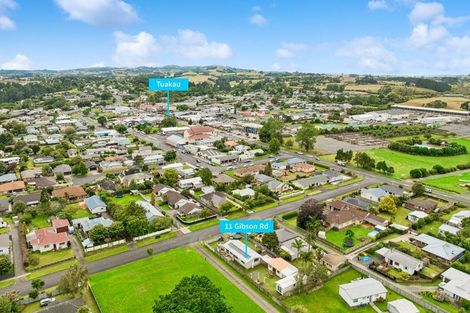 Photo of property in 11 Gibson Road, Tuakau, 2121