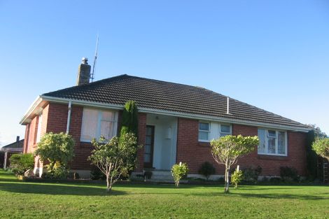 Photo of property in 60 Exeter Crescent, Takaro, Palmerston North, 4412