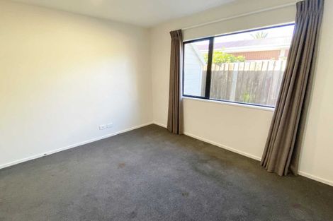 Photo of property in 2 Longmuir Street, Ilam, Christchurch, 8041