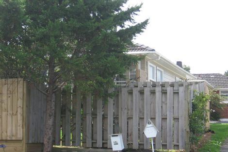 Photo of property in 13 Kelkirk Street, Kelston, Auckland, 0602