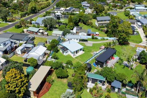 Photo of property in 27 Marlin Place, Whiritoa, Whangamata, 3691