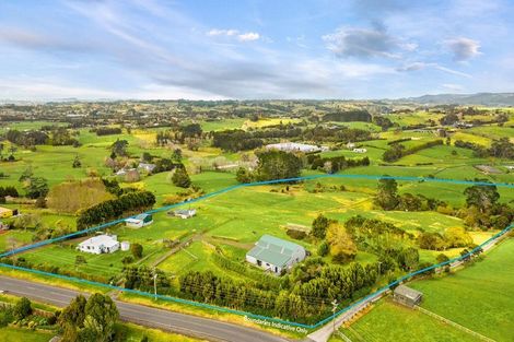 Photo of property in 133 Hanham Road, Kumeu, 0891