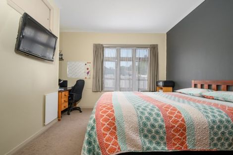 Photo of property in 31 Wairau Road, Picton, 7220